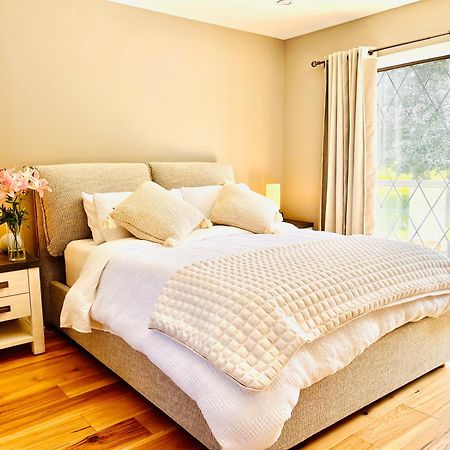 Oceanside Manor - Fancy Room - Golf Course & Beach View Qualicum Beach Bagian luar foto