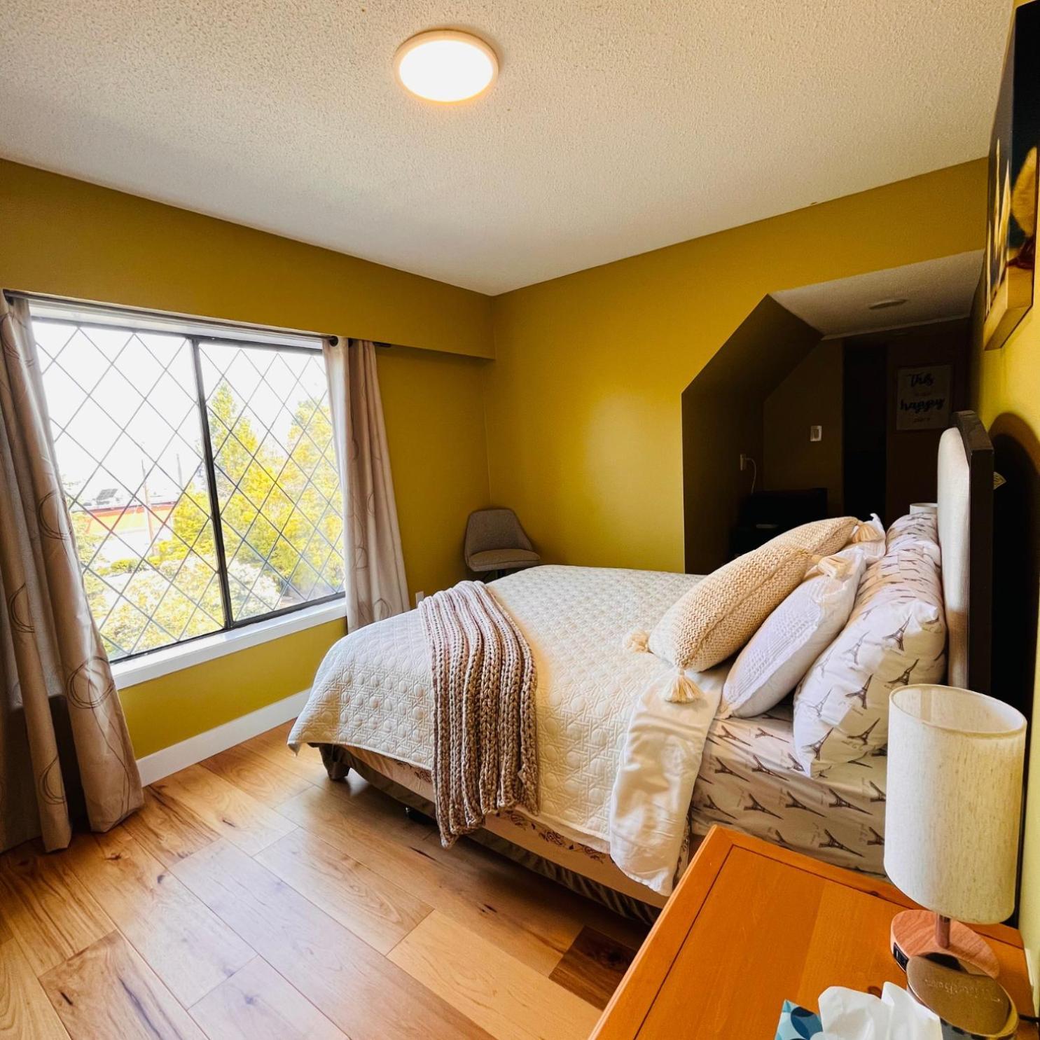 Oceanside Manor - Fancy Room - Golf Course & Beach View Qualicum Beach Bagian luar foto