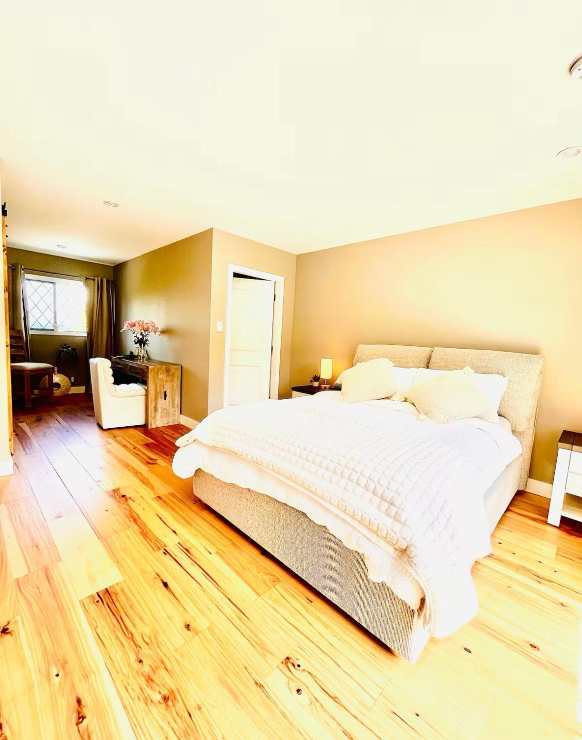 Oceanside Manor - Fancy Room - Golf Course & Beach View Qualicum Beach Bagian luar foto