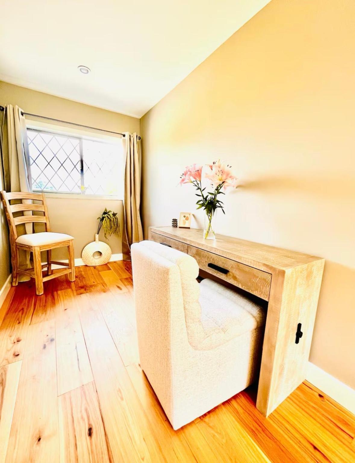 Oceanside Manor - Fancy Room - Golf Course & Beach View Qualicum Beach Bagian luar foto